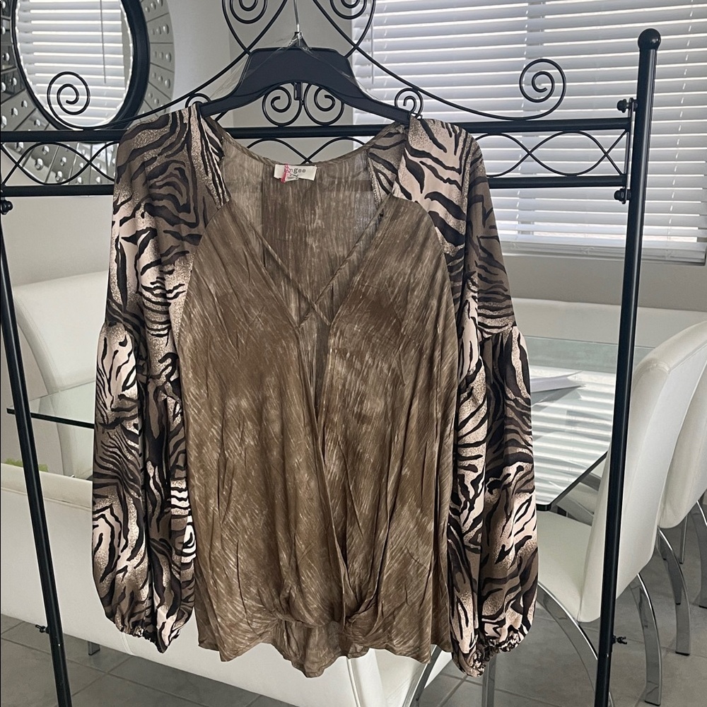 Umgee Brown Zebra Print Blouse
